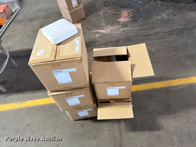 image for item FT6540 (65) Ruckus Zoneflex 7982 access point