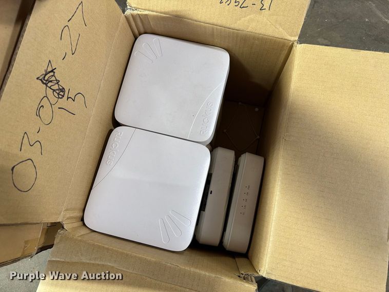 image for item FT6540 (65) Ruckus Zoneflex 7982 access point