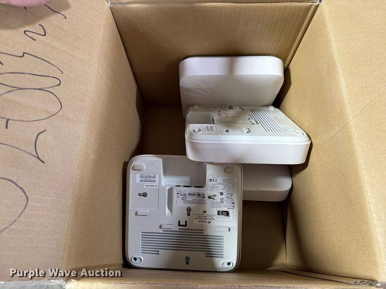 image for item FT6540 (65) Ruckus Zoneflex 7982 access point