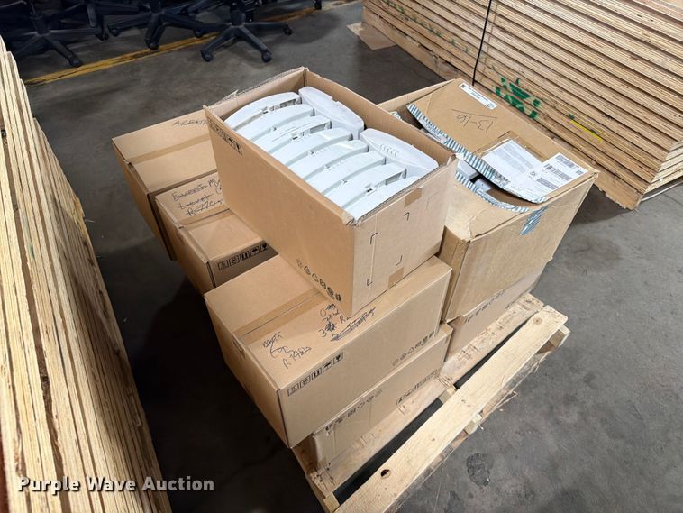 image for item FT6542 (81) Ruckus R730 access point
