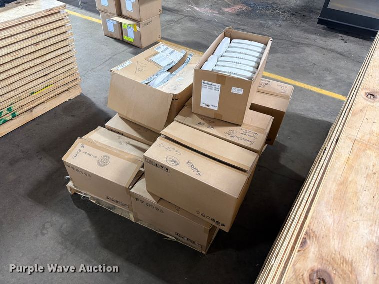 image for item FT6542 (81) Ruckus R730 access point