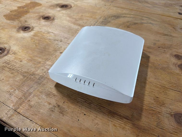 image for item FT6542 (81) Ruckus R730 access point