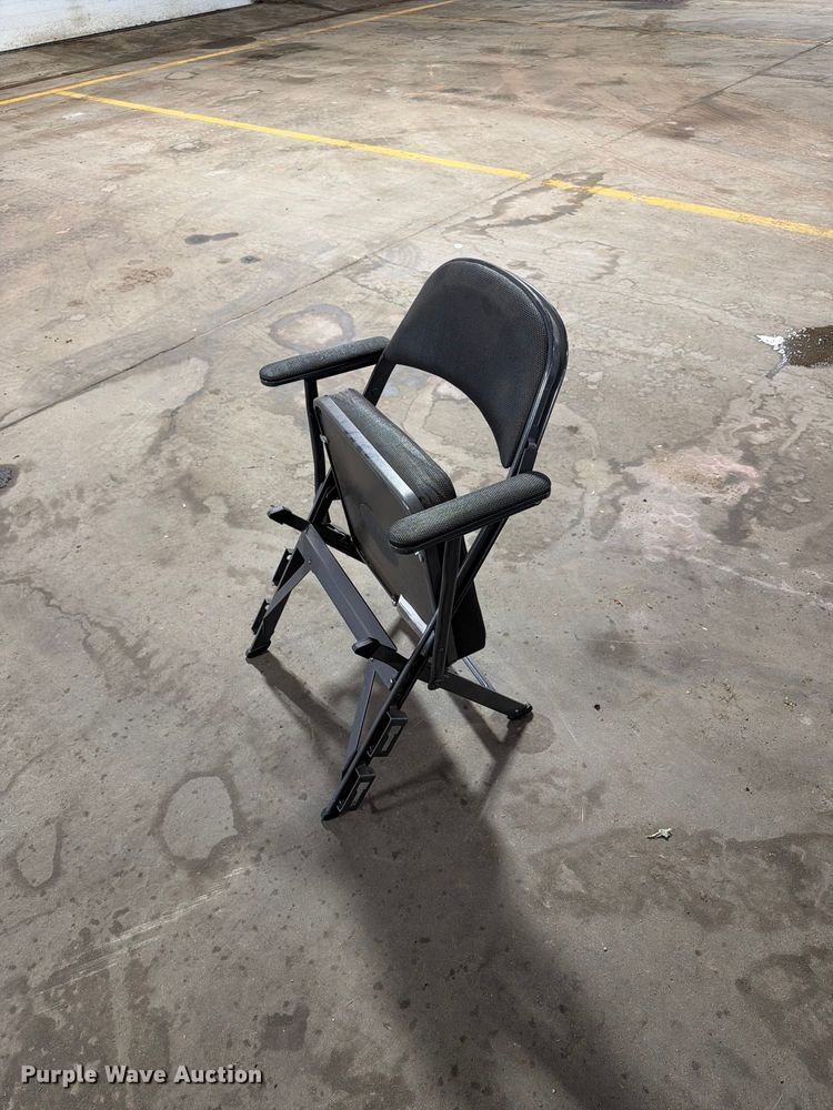 image for item FT6544 (50) folding chairs
