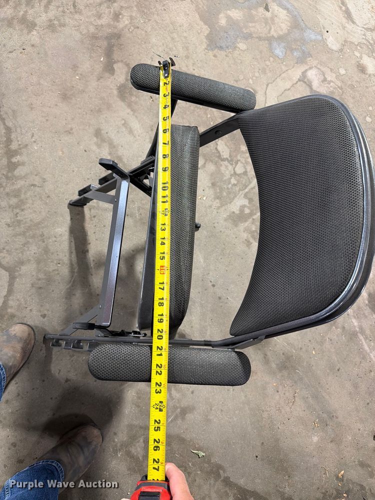 image for item FT6544 (50) folding chairs