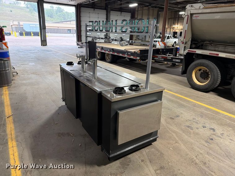 image for item FT6547 Beverage-Air DD68-1-B kegerator