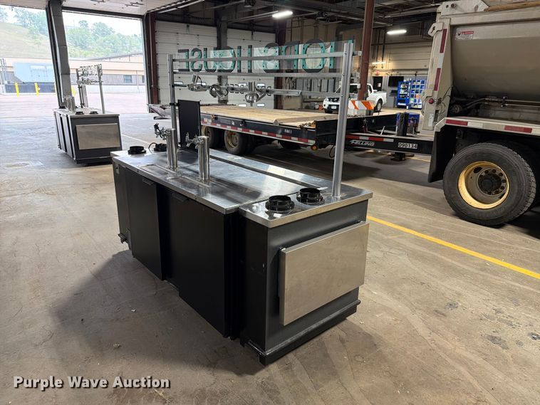 image for item FT6549 Beverage Air DD68-1-B kegerator