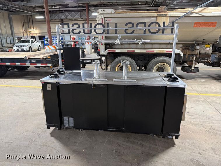 image for item FT6552 Beverage Air DD68-1-B kegerator
