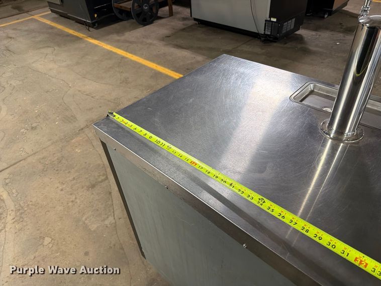 image for item FT6552 Beverage Air DD68-1-B kegerator