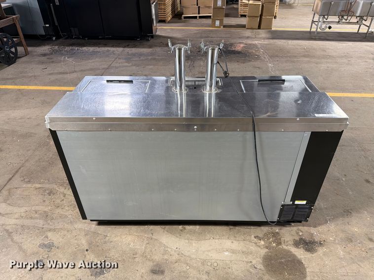 image for item FT6553 Beverage Air DD68C-1-B kegerator