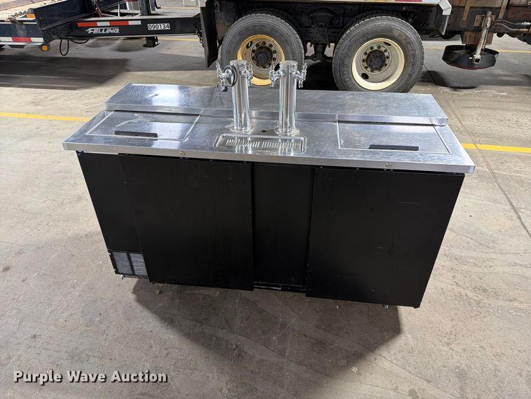 image for item FT6553 Beverage Air DD68C-1-B kegerator