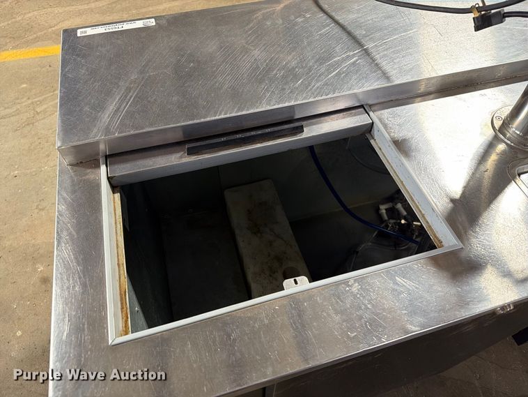 image for item FT6553 Beverage Air DD68C-1-B kegerator