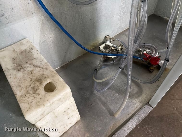 image for item FT6553 Beverage Air DD68C-1-B kegerator