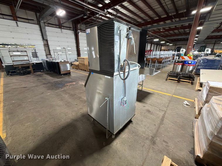 image for item FT6554 Manitowoc IY1004A-261 ice machine