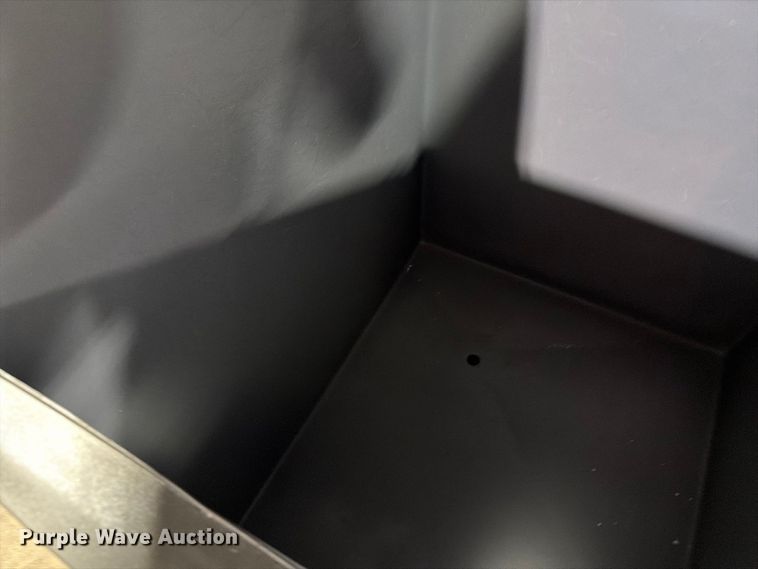 image for item FT6554 Manitowoc IY1004A-261 ice machine