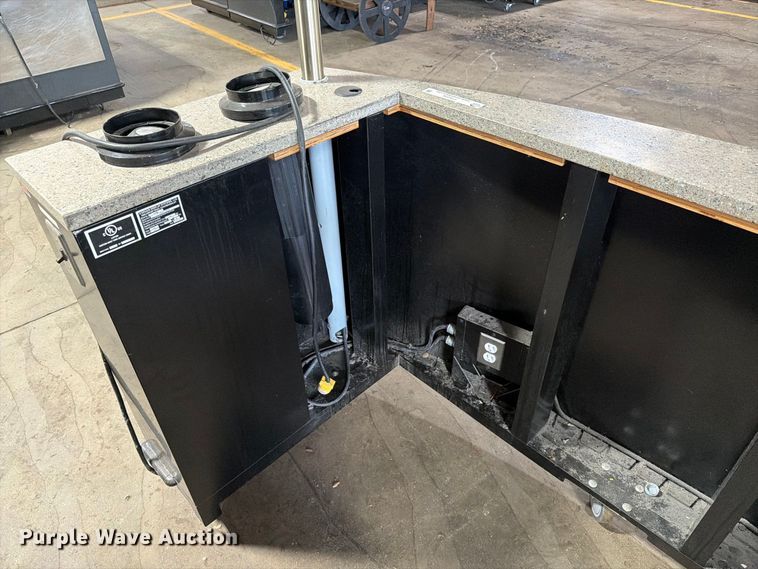 image for item FT6556 Beverage Air DD68-1-B kegerator