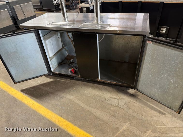 image for item FT6556 Beverage Air DD68-1-B kegerator