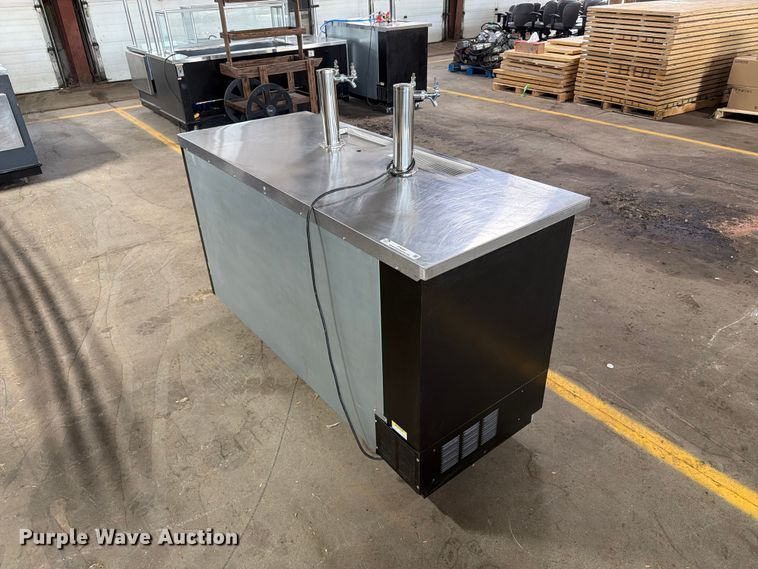 image for item FT6557 Beverage Air DD68-1-B kegerator 