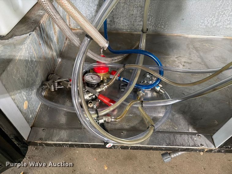 image for item FT6557 Beverage Air DD68-1-B kegerator 
