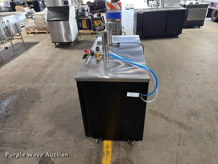 image for item FT6558 Beverage Air DD58-1-B kegerator