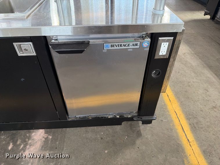image for item FT6560 Food serving stand