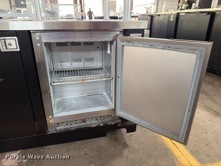 image for item FT6560 Food serving stand