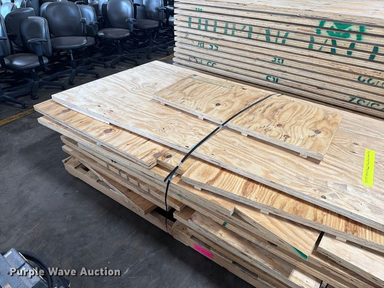 image for item FT6564 Plywood floor panels
