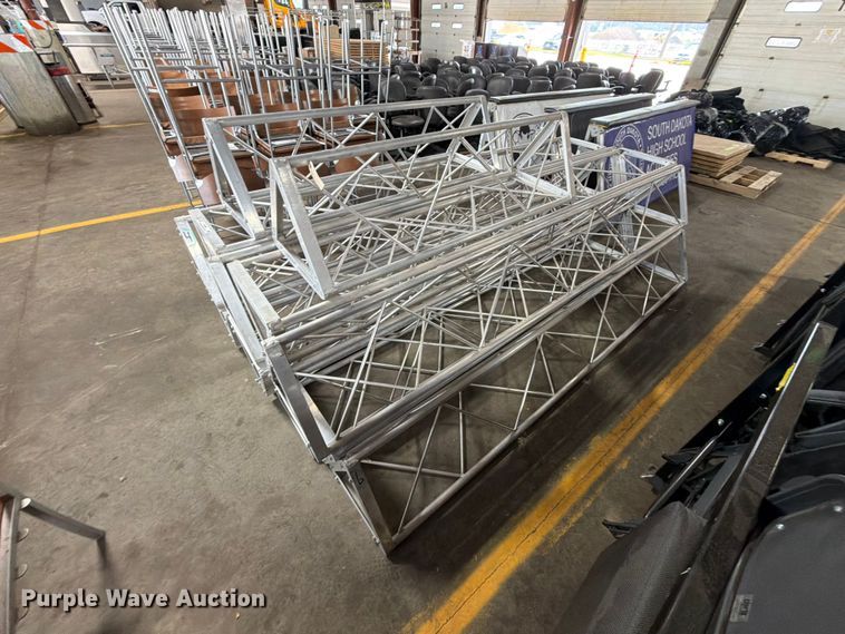 image for item FT6569 Metal Tri-Trusses