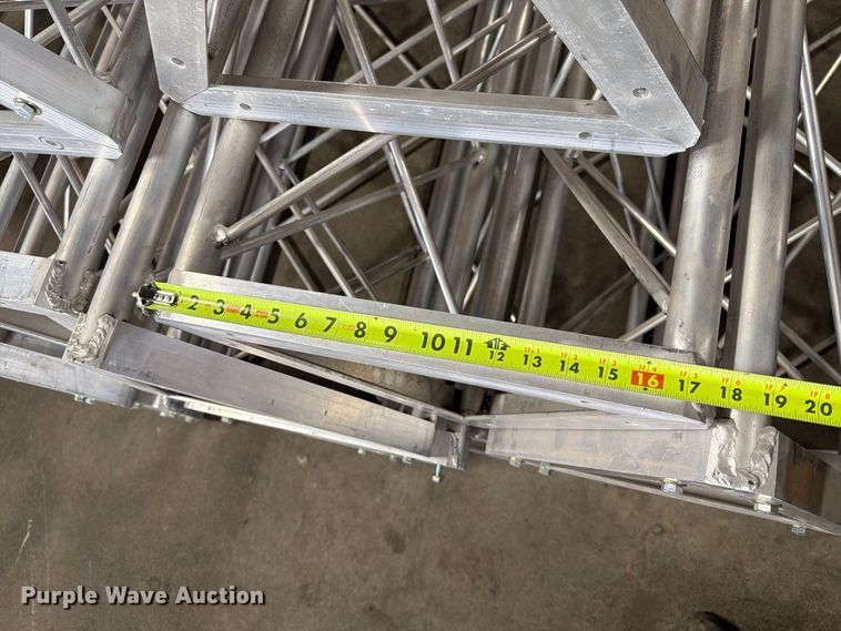 image for item FT6569 Metal Tri-Trusses