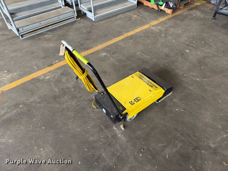 image for item FT6573 Tornado BR460ESC escalator cleaner