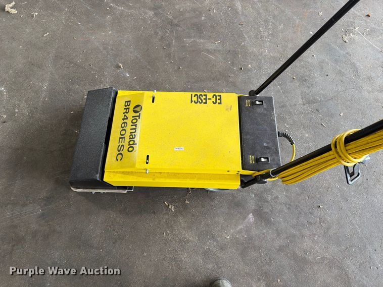 image for item FT6573 Tornado BR460ESC escalator cleaner