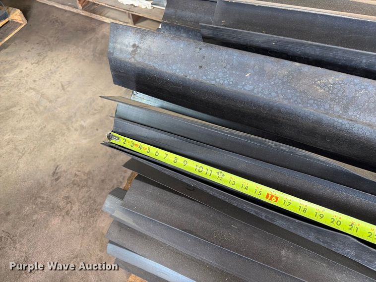 image for item FT6574 Approximately 50 pieces of T Shape Rubber molding