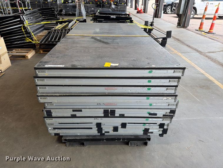 image for item FT6578 (10) StageRight outdoor stage decks