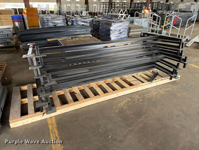image for item FT6579 Metal stands
