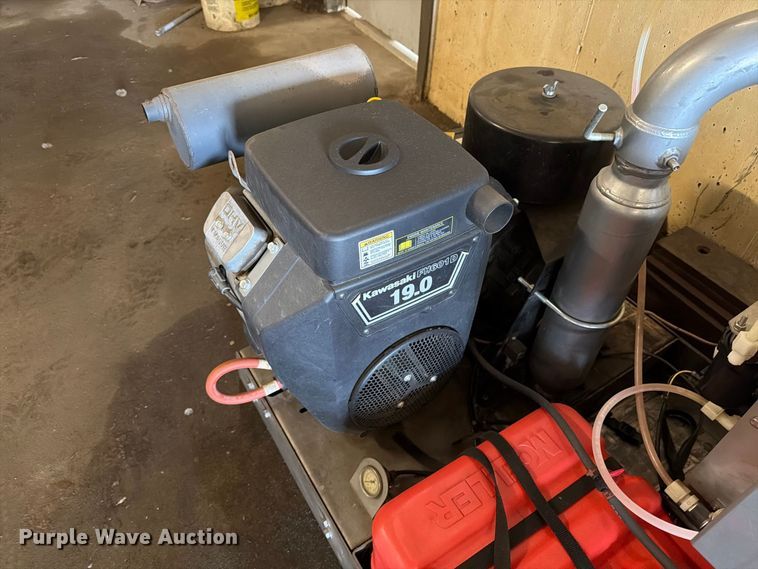 image for item FT6580 2015 Guardian 190ES sprayer