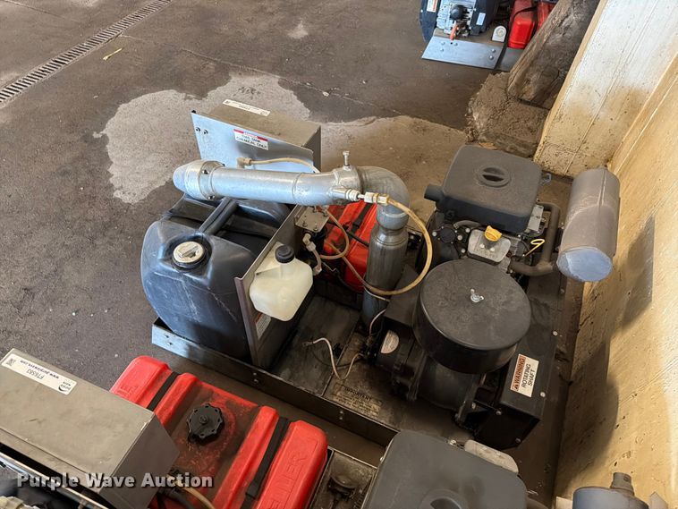 image for item FT6582 2015 Guardian 190ES sprayer