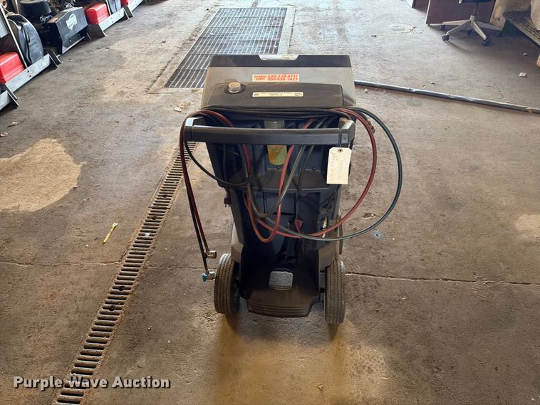 image for item FT6588 Robinair 34788NI refrigerant recovery recycling machine