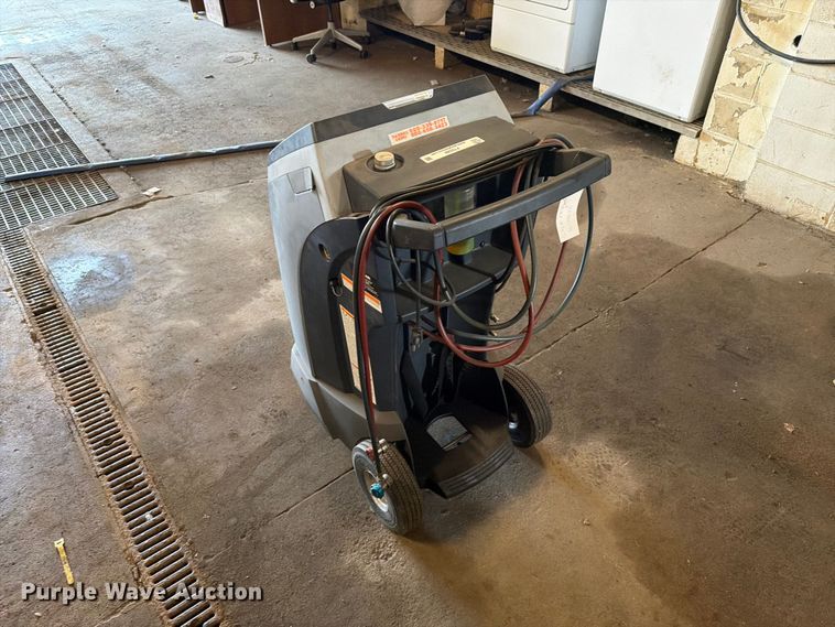 image for item FT6588 Robinair 34788NI refrigerant recovery recycling machine