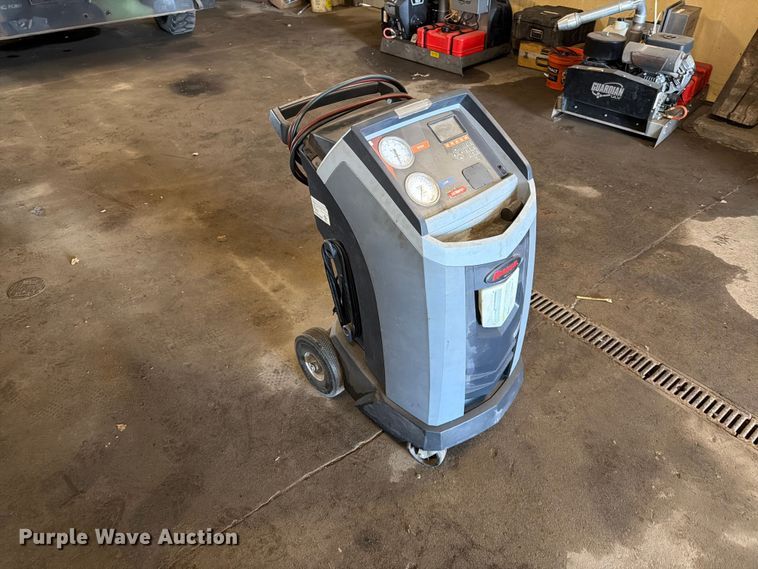 image for item FT6589 Robinair 34788NI refrigerant recovery recycling machine
