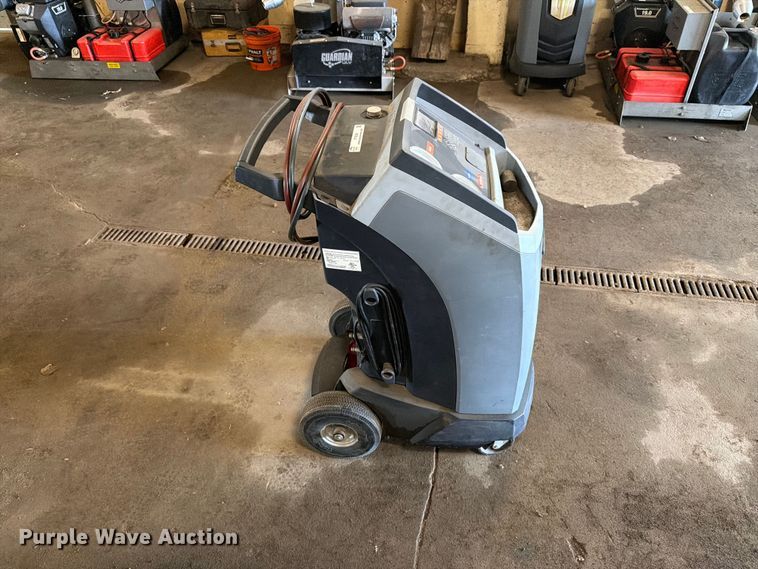 image for item FT6589 Robinair 34788NI refrigerant recovery recycling machine