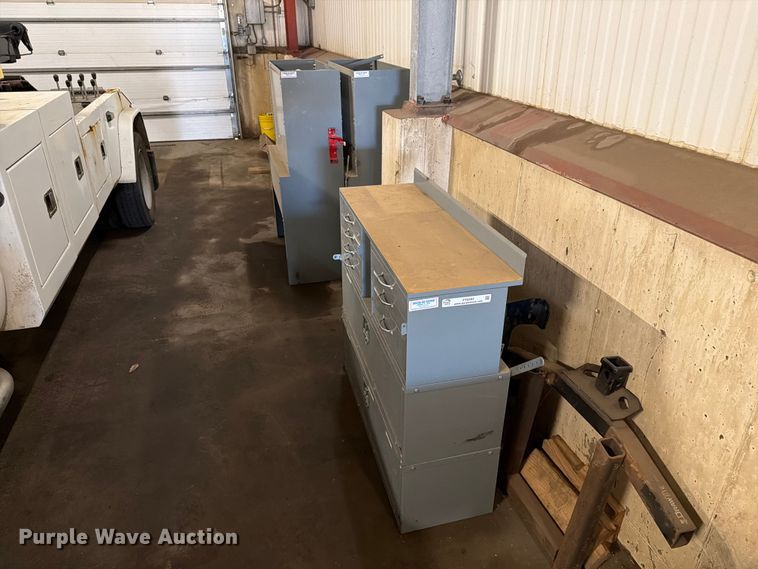image for item FT6591 (3) American Van Equipment toolboxes