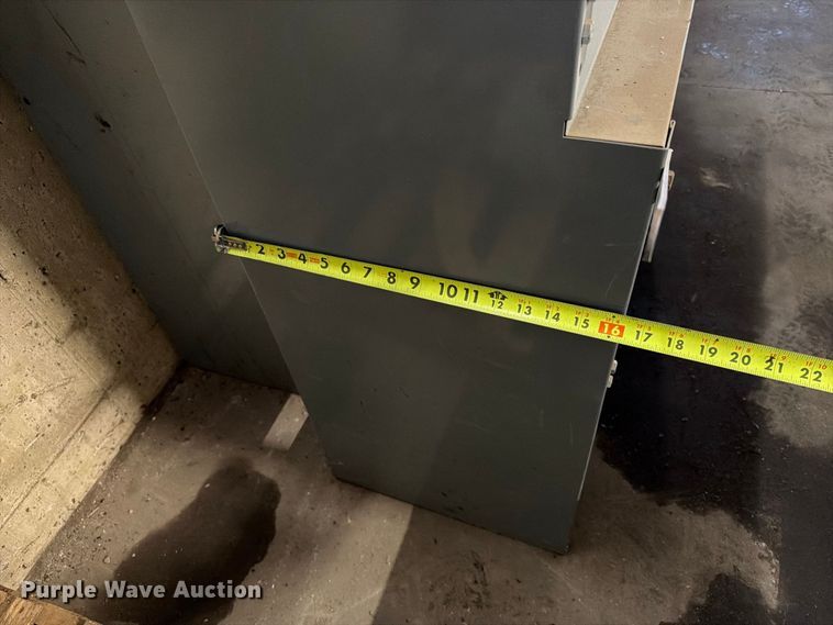image for item FT6591 (3) American Van Equipment toolboxes