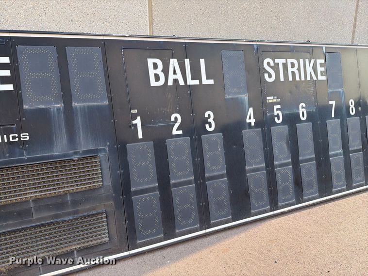 image for item FT6592 Dactronics OA-1192-2980 score board