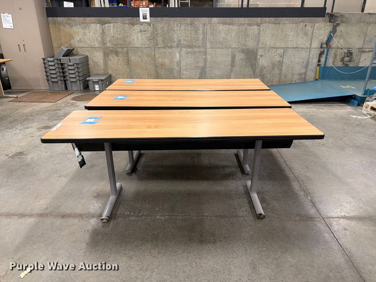 image for item FT6594 (3) tables