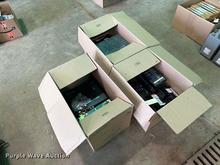 image for item FT6609 Allen-Bradley Panelview  electronics