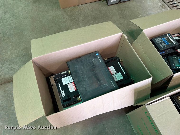 image for item FT6609 Allen-Bradley Panelview  electronics