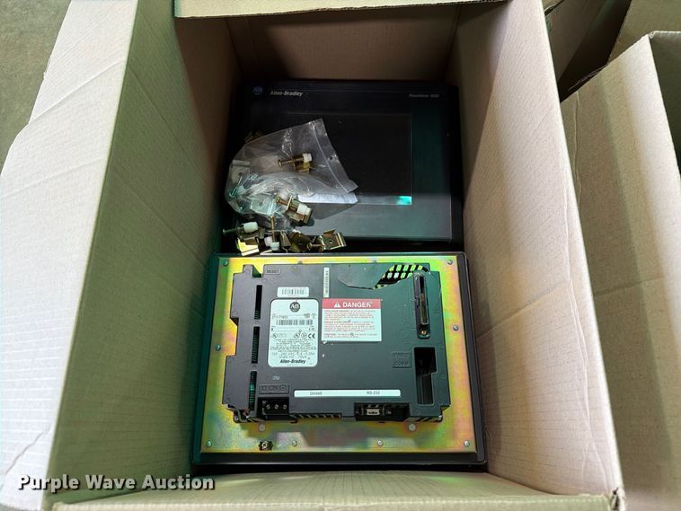 image for item FT6609 Allen-Bradley Panelview  electronics