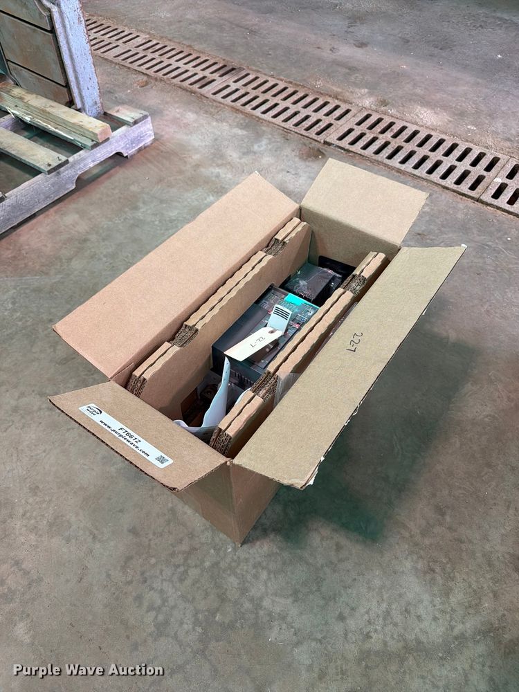 image for item FT6612 ABB Emax 2 circuit breaker