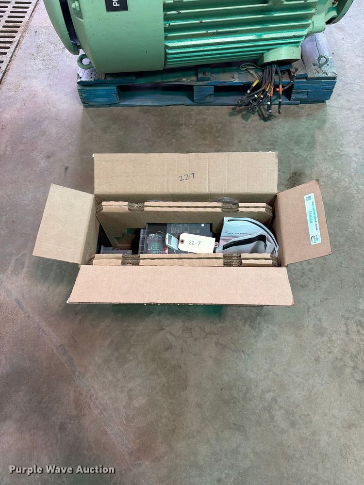 image for item FT6612 ABB Emax 2 circuit breaker