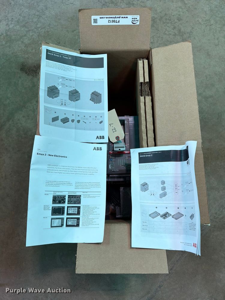 image for item FT6612 ABB Emax 2 circuit breaker