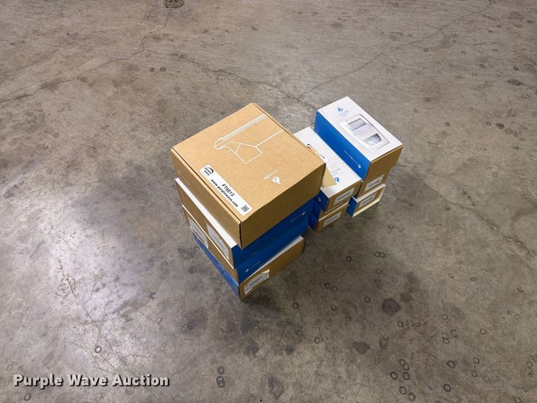 image for item FT6613 LumiraDX medical equipment